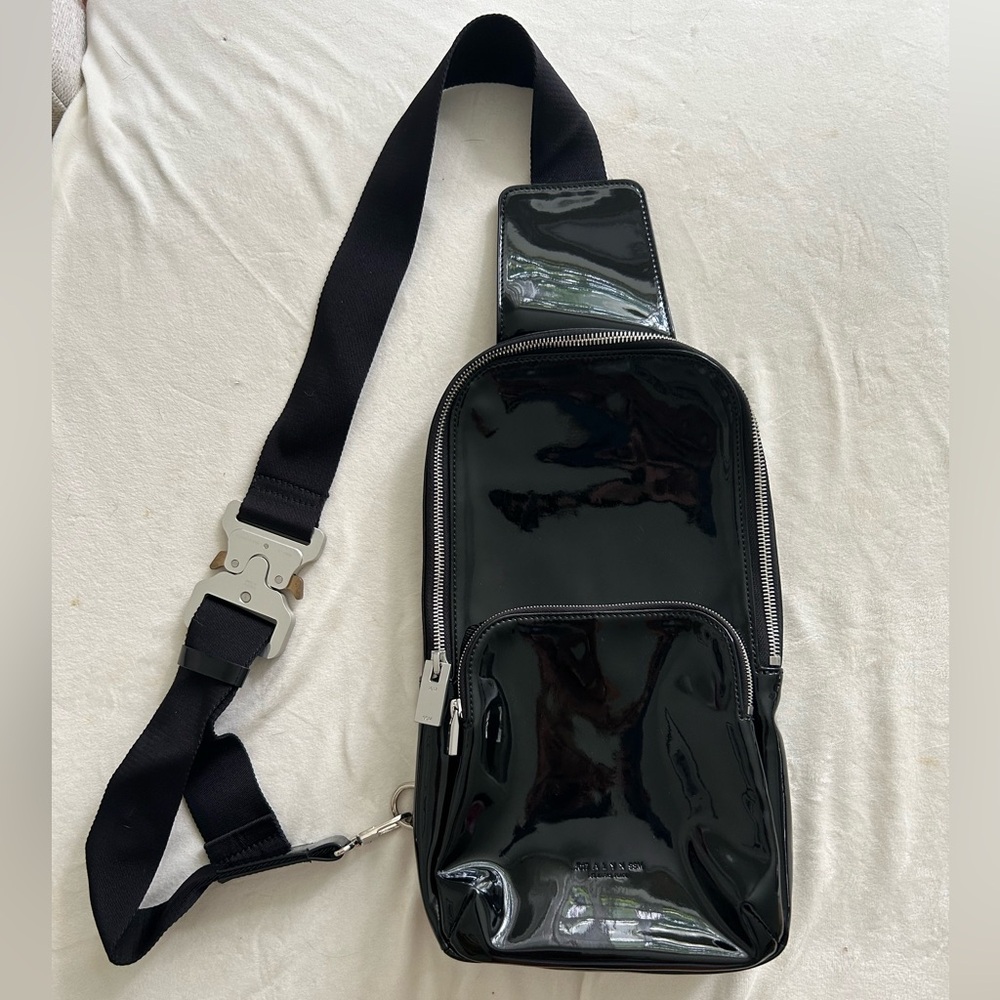 1017 ALYX 95M St Marks Place Black Patent Leather Crossbody Bag! Never used!